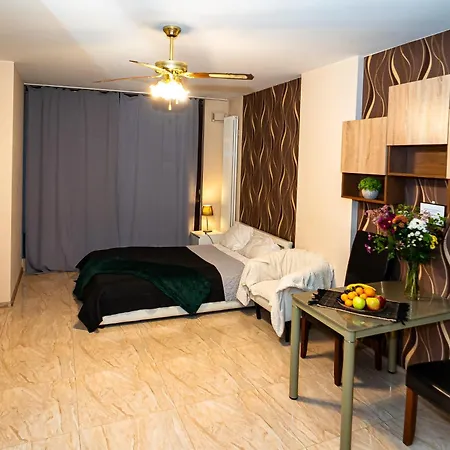 Triton Apartment *